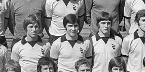 Bobby Gould (centre) as part of the Wolverhampton Wanderers squad for the 1971-72 season.
