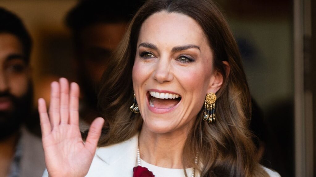Kate Middleton caught on camera attempting traditional dance during joyful 'celebration' in Leicester