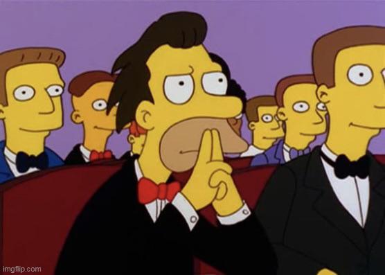 Me looking at people complaining about the postponement of the match against Lens 😭😂