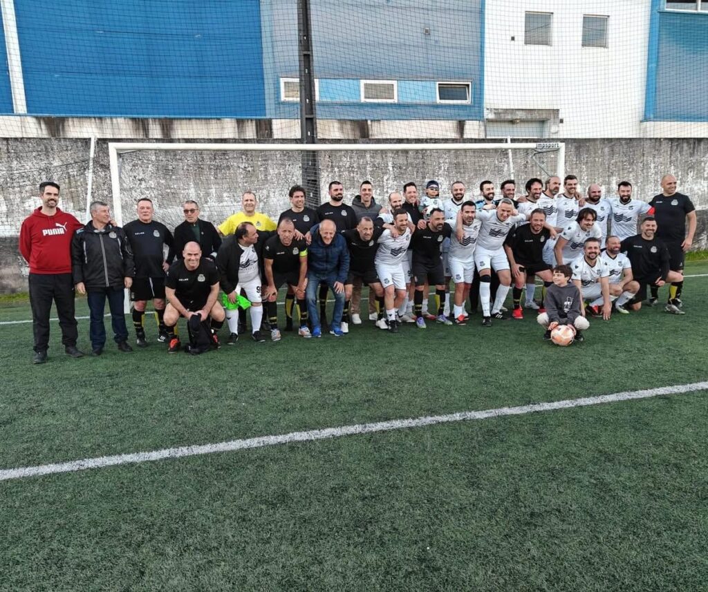 Dia de jogo num Domingo de manhã.