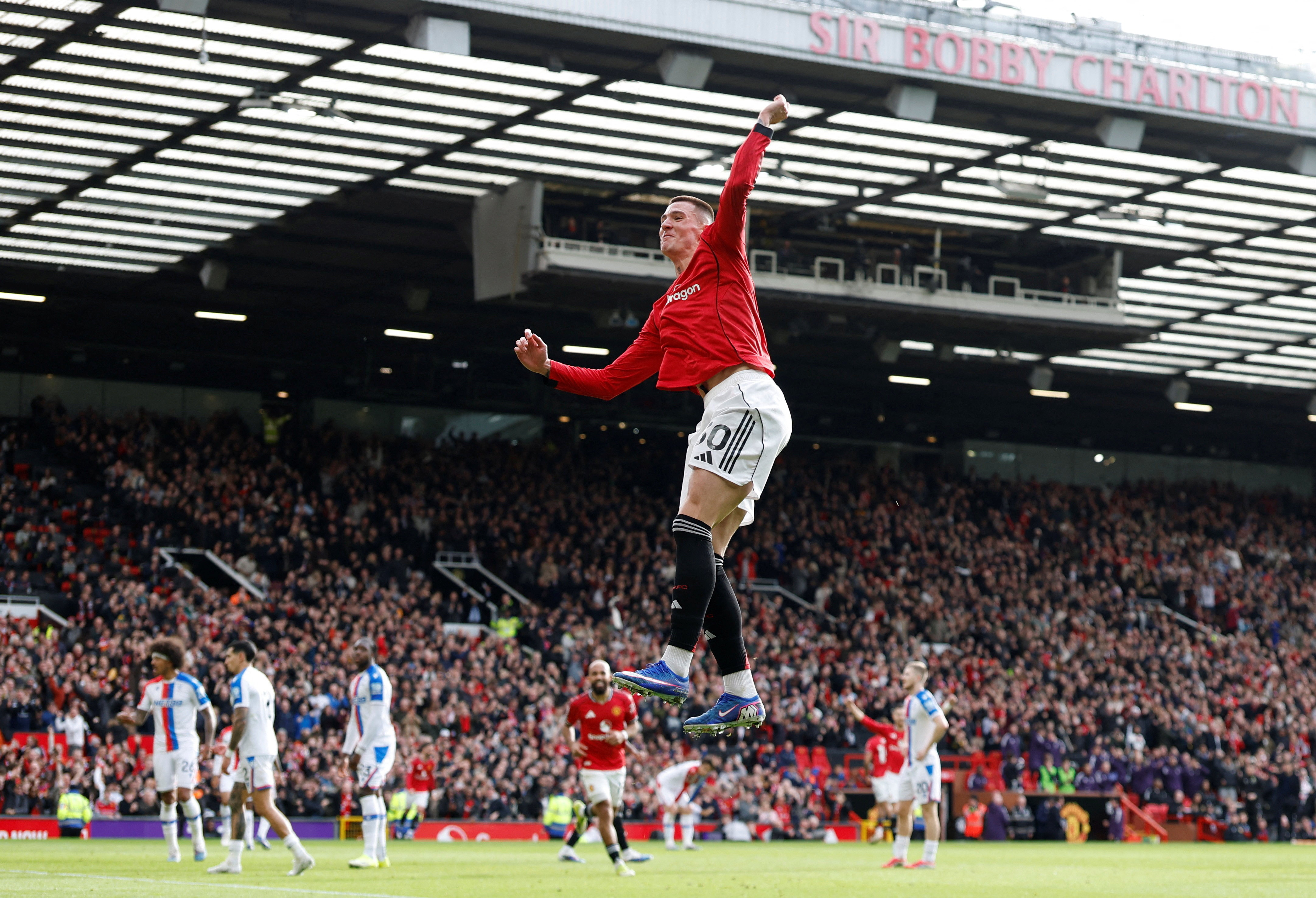 Premier League - Manchester United v Crystal Palace