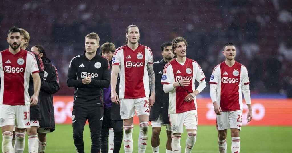 Harry Styles zit Ajax in de weg: Johan Cruijff Arena niet beschikbaar voor eventuele play-offs