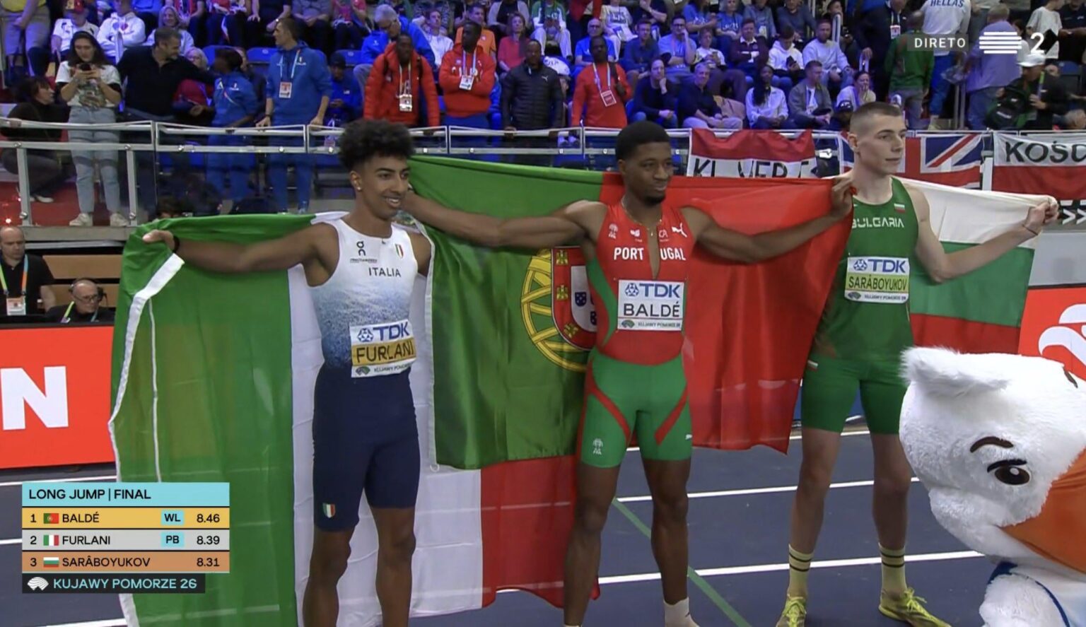 Gerson Baldé vence a medalha de ouro no Mundial de salto em comprimento. Saltou na sua última tentativa 8,46m, um novo Recorde de Portugal e a melhor marca mundial do ano.