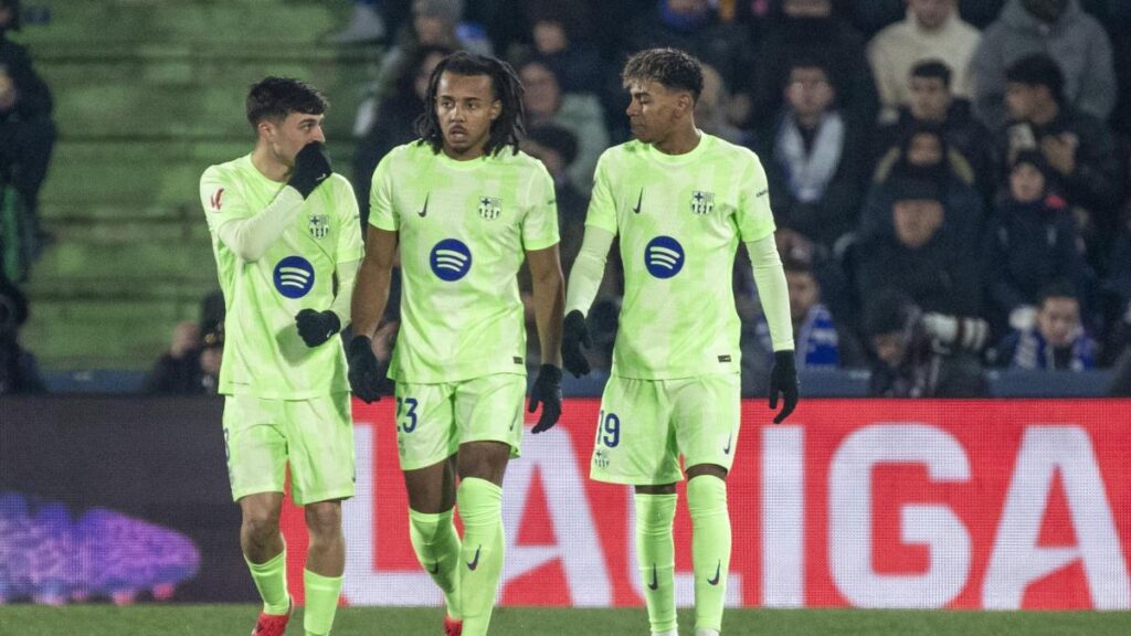 Koundé via MD on Pedri: "he is my favorite player. It's absolutely brilliant. Honestly, he's one of those players who works on another level; even what he does in training and everything else" and on Lamine: