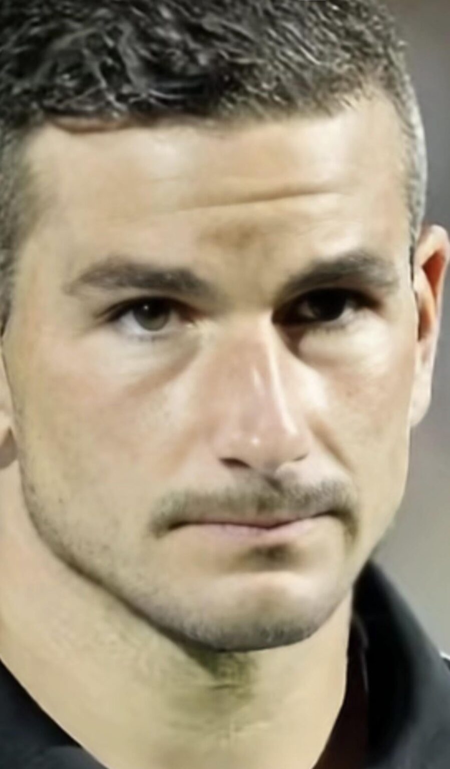 HELP Who knows name of this player???