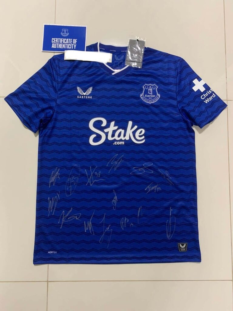 Hello Need help identifying signatures on my 2025/26 Everton Squad Signed Shirt