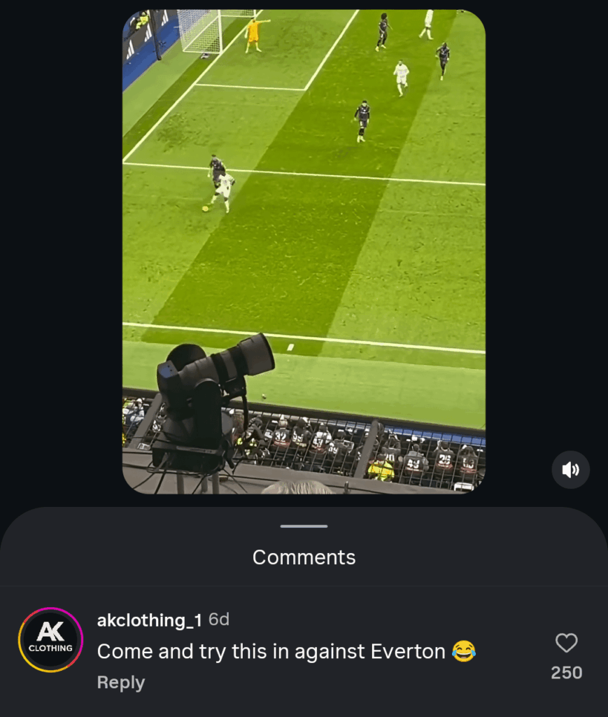 Everton fans can't be serious bro😭