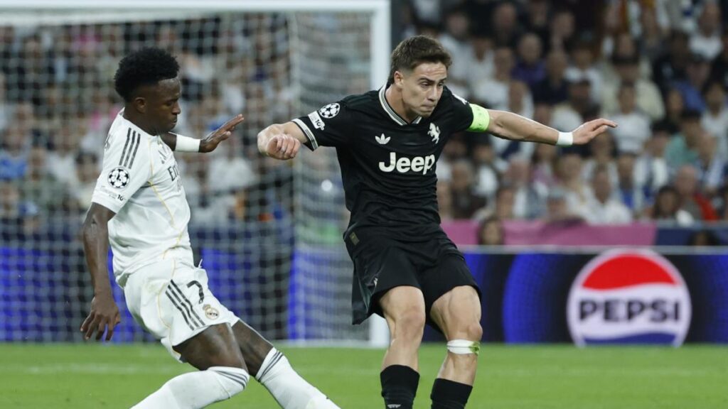 [Xavier Munoz] Juventus full-back Andrea Cambiaso (26) is s reportedly on FC Barcelona’s radar. Reports mention a valuation of €50 million for the La Vecchia Signora to open the door to his departure.