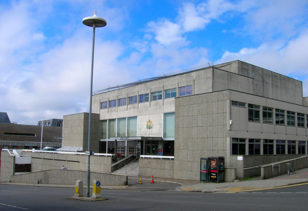 Brighton man faces court charged with raping a child – Brighton and Hove News