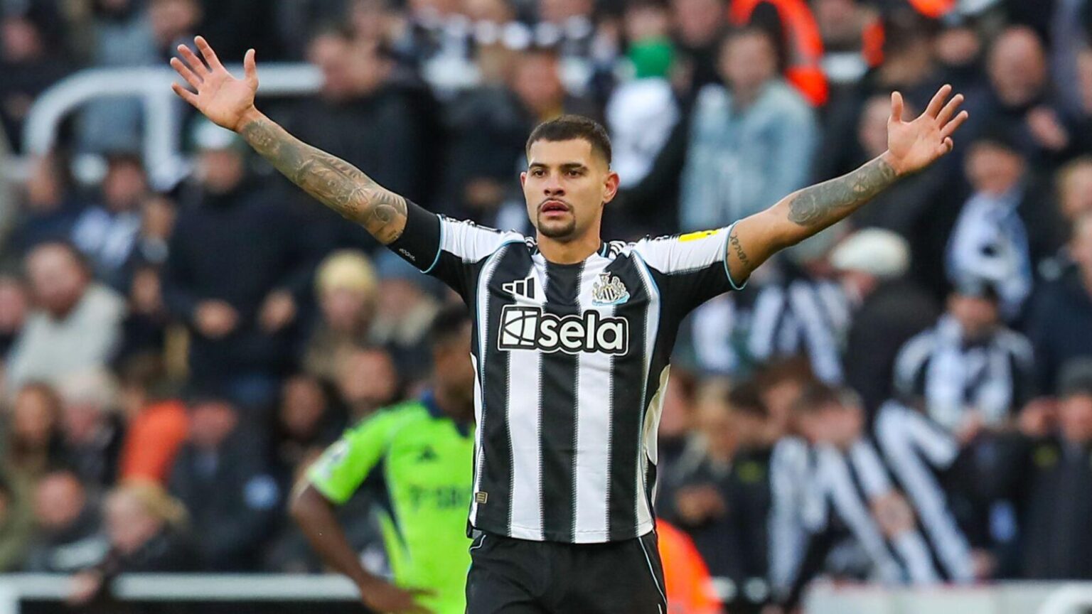 Newcastle star Guimaraes reveals two clubs he would sign for after Man Utd 'meeting'