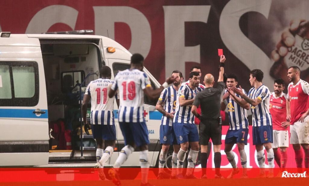 Luís Godinho aponta a melhorias no VAR e lembra caso pessoal: «Decisão valeu seis meses com a polícia à porta»