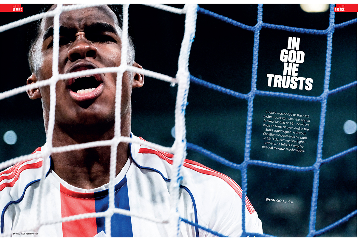 FourFourTwo issue 390