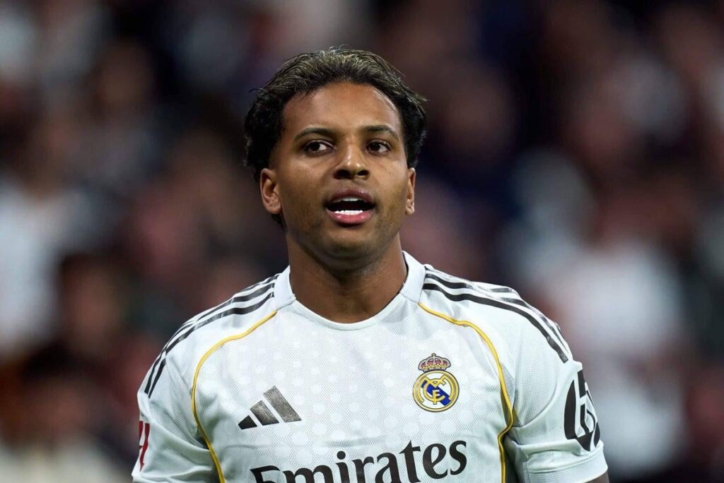 [The Athletic]: Rodrygo has played with partial ACL tear since 2023. Real Madrid's doctors decided a surgery wasn't required, and he continued to be available to play.