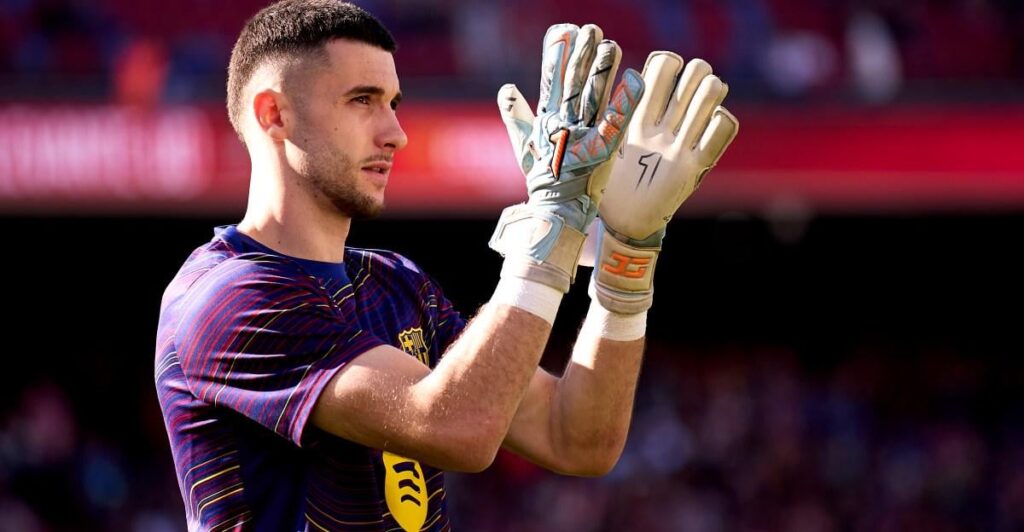 Luis de la Fuente keeps the door open for Barcelona’s Joan Garcia ahead of the Finalissima