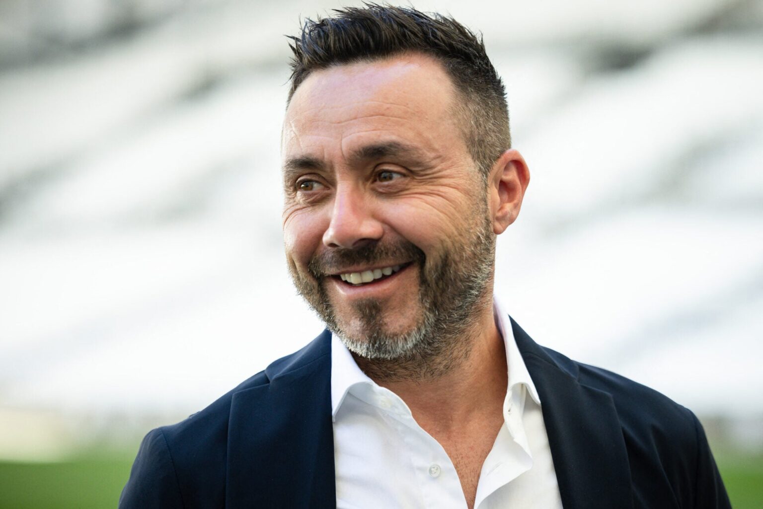 Tottenham discuss unique contract offer to keep Roberto De Zerbi happy amid relegation fears Photo by CLEMENT MAHOUDEAU/AFP via Getty Images