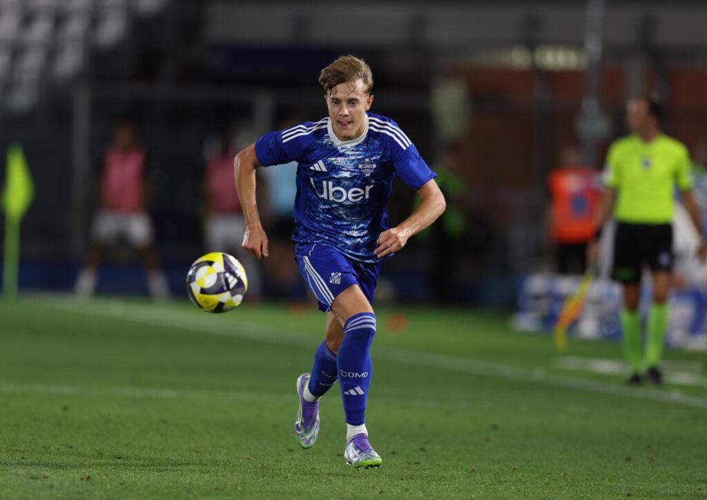 Jesus Rodriguez playing for Como