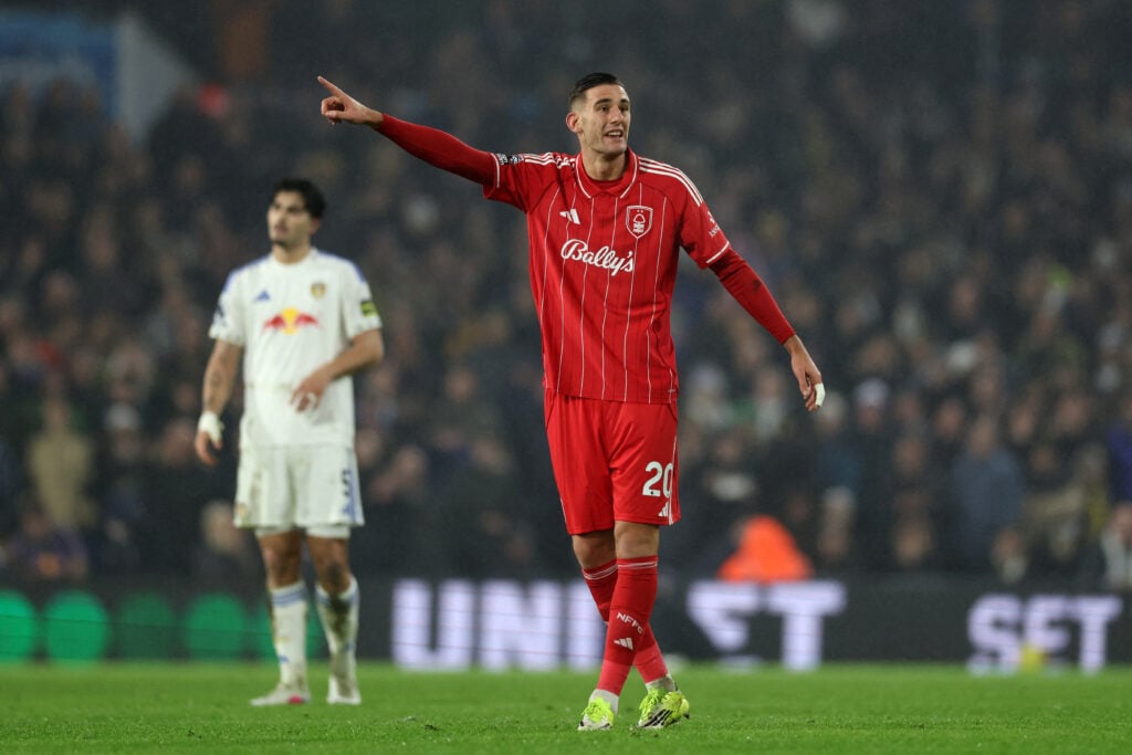 Lorenzo Lucca in action for Nottingham Forest.