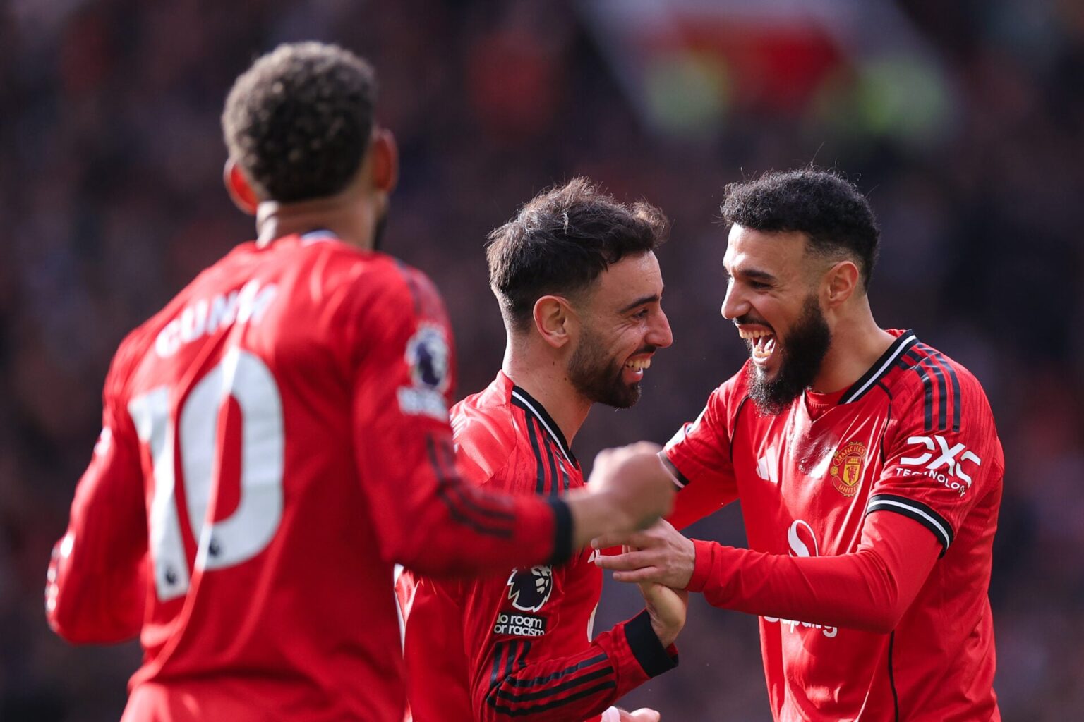 Man Utd now have opportunity to extend lead over Liverpool, Chelsea also set to face Aston Villa