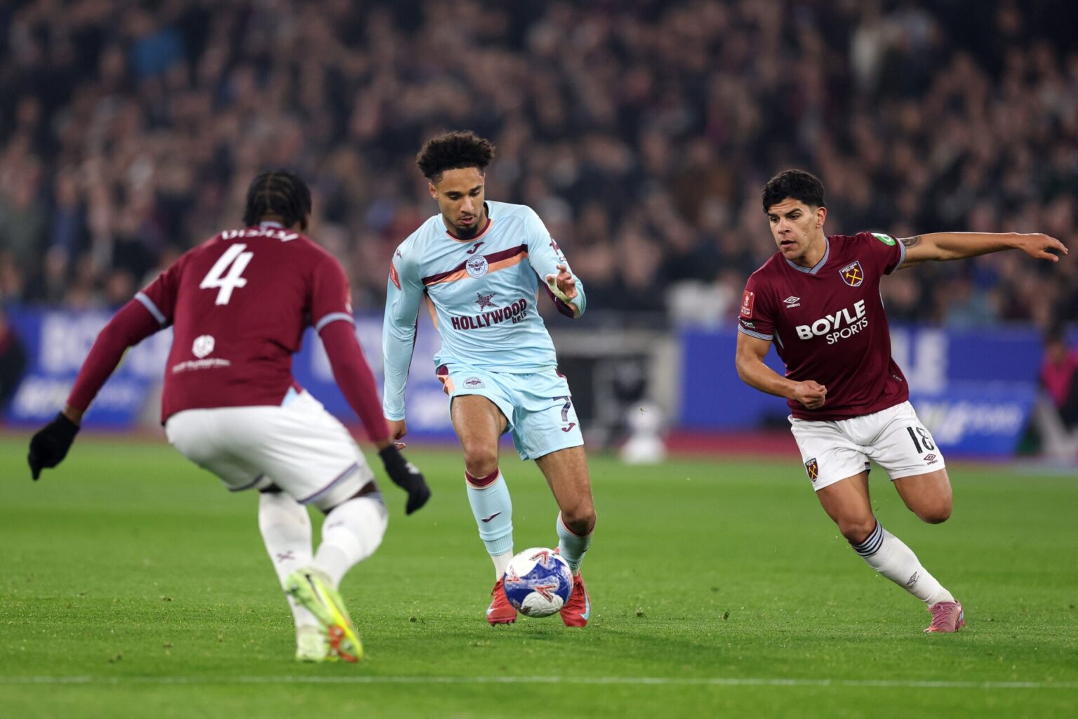 Jamie O'Hara blasts 'shocking' Mateus Fernandes penalty decision in West Ham vs Brentford