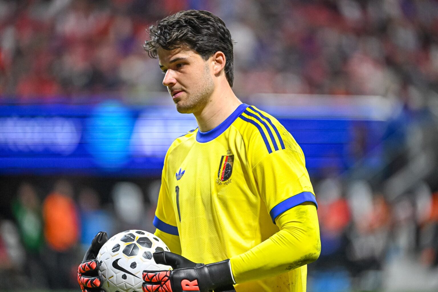 Why Senne Lammens has transformed into complete goalkeeper for both Man Utd and Belgium