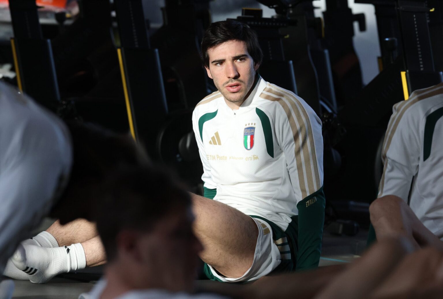 Newcastle chief executive sends warning to Sandro Tonali amid Man Utd links