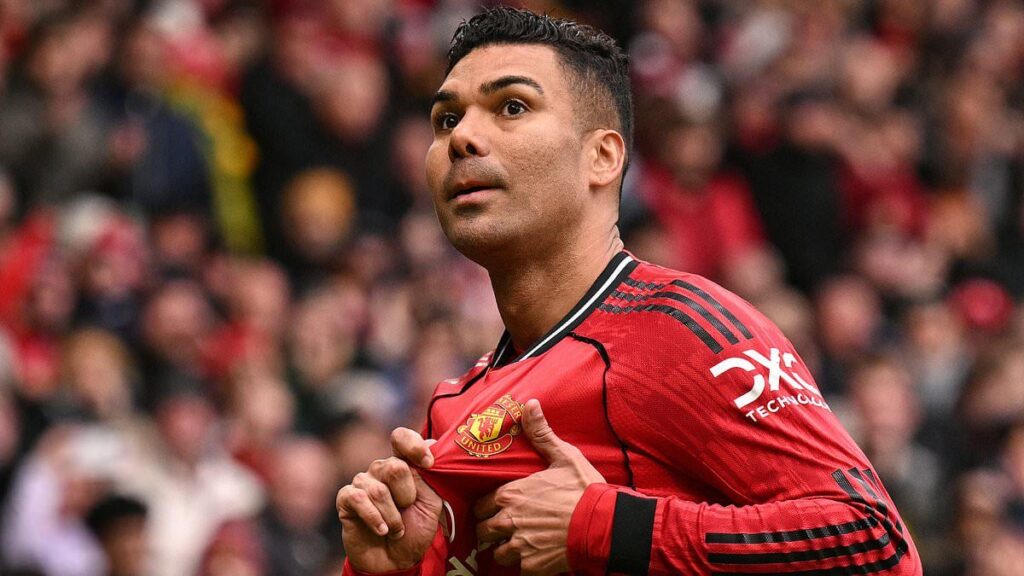 [Nathan Salt] Why Casemiro is giving Man United a major headache: Nathan Salt names the SEVEN transfer targets lined up to replace in-form star - as team-mates call for him to stay