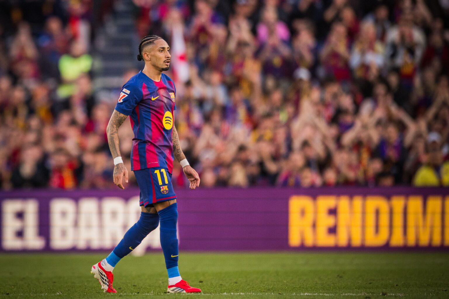 [Official] Raphinha has a hamstring injury in his right thigh, as confirmed by the medical tests carried out by the CBF. The player is returning to Barcelona to begin the appropriate treatment. The estimated recovery time is five weeks.