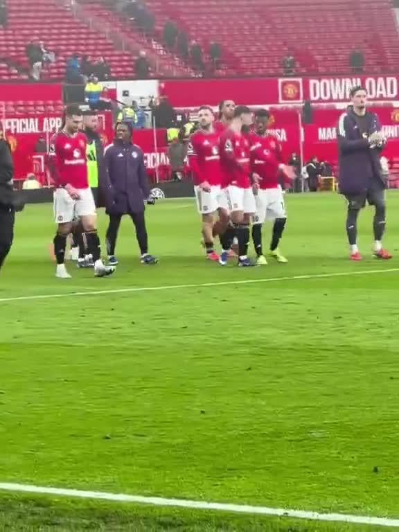 Bruno Fernandes was still coaching Amad at FT