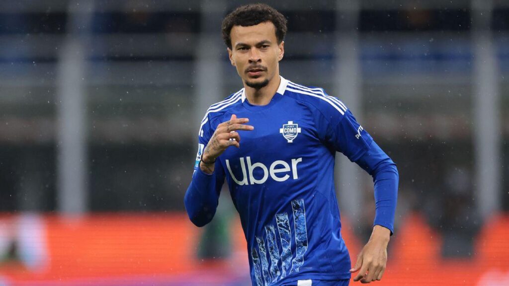 Dele Alli training at Tottenham amid wait for new team