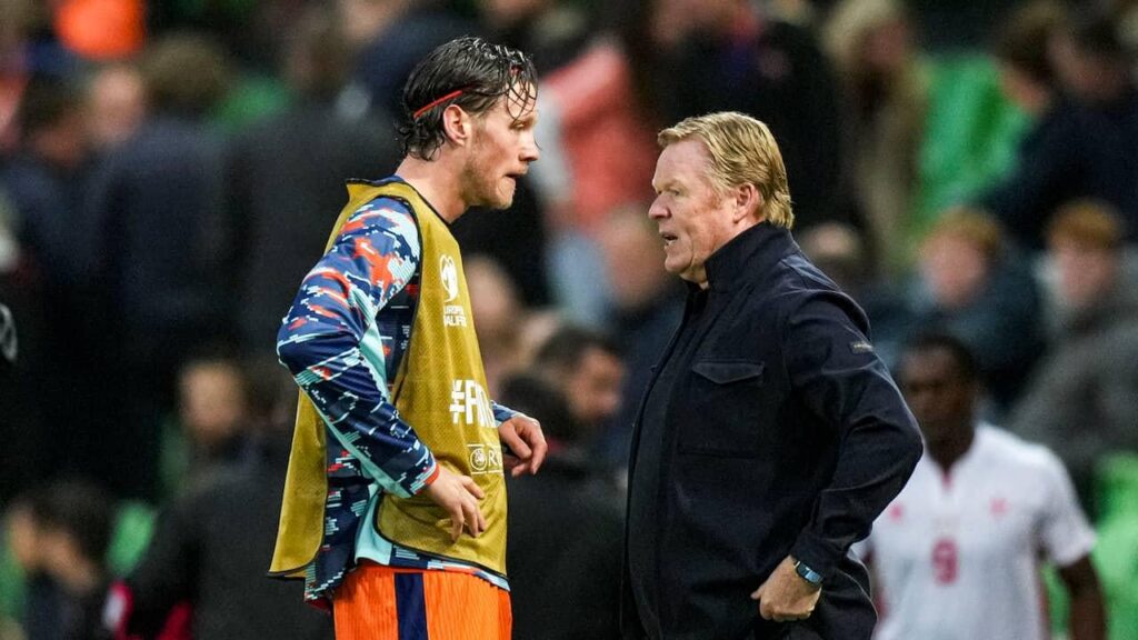 Koeman wil worstelende Weghorst meenemen naar WK: 'Bijna zeker plek voor hem'