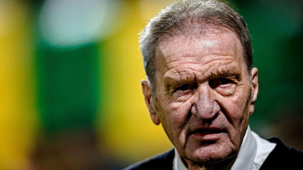 [De Telegraaf] ADO Den Haag icon Lex Schoenmaker will get a statue at the stadium of the club. Local government agreed to a supporters initiative because his achievements add to the rich sports history of the city. The supporters initiative raised 70,000 euros