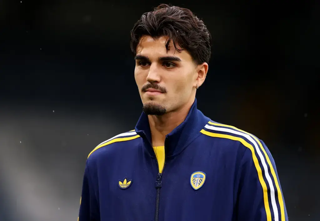 Leeds United defender Pascal Struijk inspects the pitch before a game