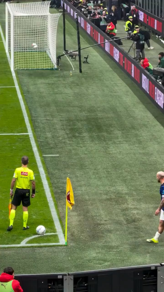 Keep your eyes on the timing of Doveri’s whistle 😂 “Marotta League,” they say…