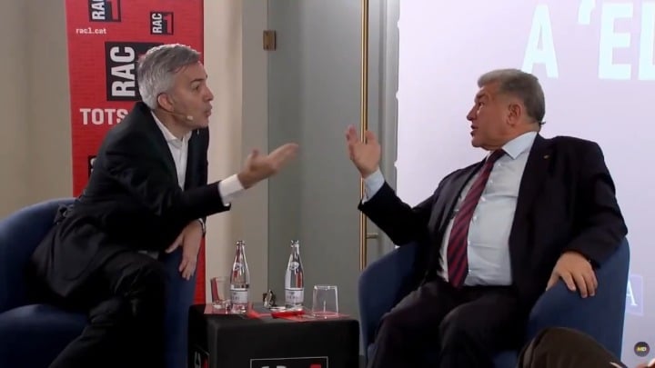 [Mundo Deportivo] Truce moment between Font and Laporta during the debate - Handshake between the two candidates.