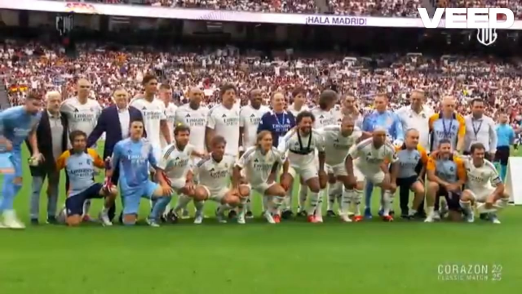Throwback to last season where Real madrid legend faced Dortmund legend before the start of new season. 6 Solidarity goal feast at Bernabéu. The bernabeu was sold out for the charity match with the theme (A pass for hope).