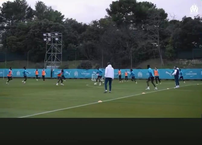 A clip of De Zerbi berating and bullying a young player in training for taking too many touches. This appointment would be disastrous and cannot go through