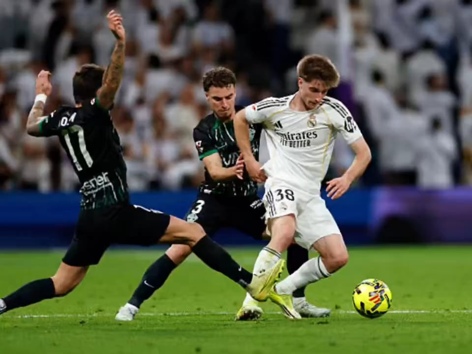 Cesar Palacios vs Elche