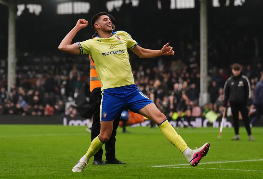 Southampton shocks Fulham with Stewart’s last-minute penalty