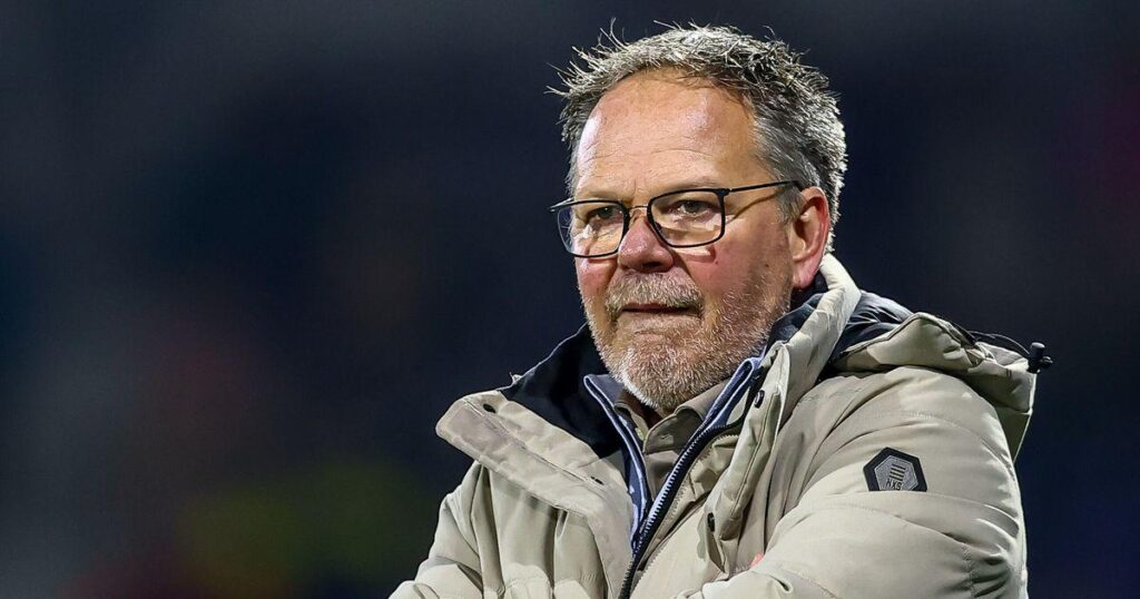 Henk de Jong stopt na dit seizoen als hoofdtrainer SC Cambuur: "Ik voel dat dit het moment is"