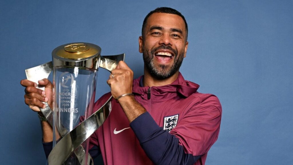 I’m still in the Arsenal Invincibles group chat