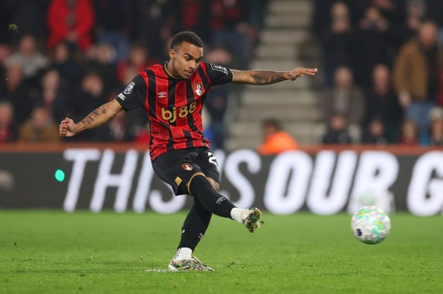 BOURNEMOUTH, ENGLAND - MARCH 20: Eli Junior Kroupi of AFC Bournemouth scores his team's second goal from the penalty spot during the Premier League match between Bournemouth and Manchester United at Vitality Stadium on March 20, 2026 in Bournemouth, England. (Photo by Warren Little/Getty Images)