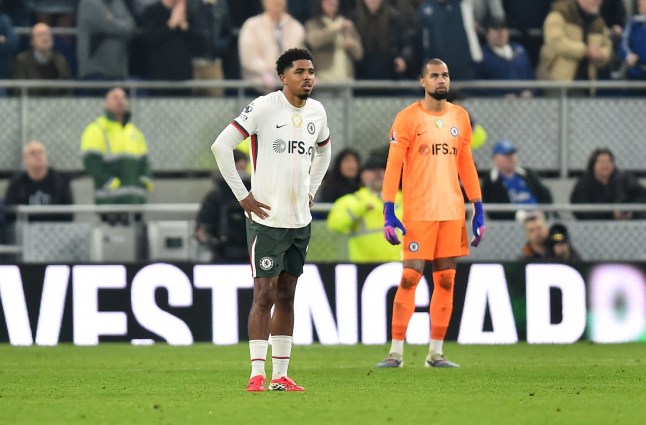 Soccer Football - Premier League - Everton v Chelsea - Hill Dickinson Stadium, Liverpool, Britain - March 21, 2026 Chelsea's Wesley Fofana looks dejected afte Everton's Beto scores their second goal REUTERS/Peter Powell EDITORIAL USE ONLY. NO USE WITH UNAUTHORIZED AUDIO, VIDEO, DATA, FIXTURE LISTS, CLUB/LEAGUE LOGOS OR 'LIVE' SERVICES. ONLINE IN-MATCH USE LIMITED TO 120 IMAGES, NO VIDEO EMULATION. NO USE IN BETTING, GAMES OR SINGLE CLUB/LEAGUE/PLAYER PUBLICATIONS. PLEASE CONTACT YOUR ACCOUNT REPRESENTATIVE FOR FURTHER DETAILS..