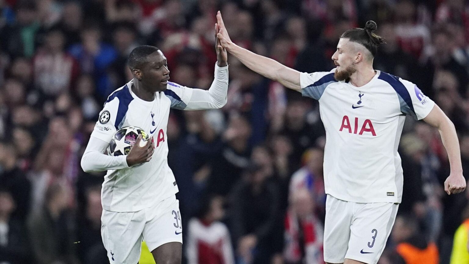 Tottenham star decides to 'flee' as Euro giants 'set to sign' Spurs teammate in 'surprise' transfer