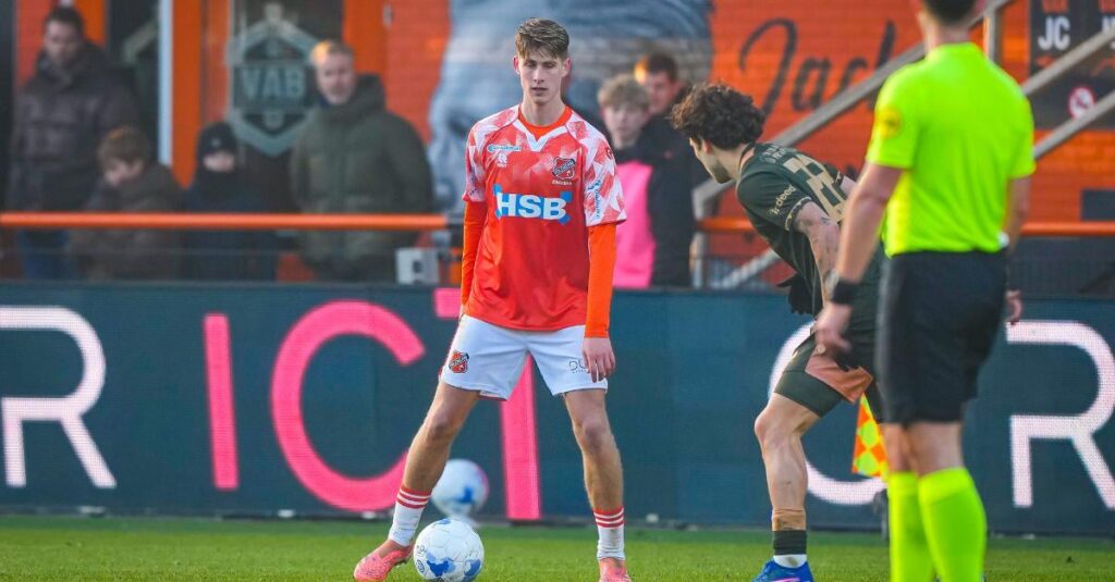 Einde seizoen voor FC Volendam middenvelder Dave Kwakman door knieblessure