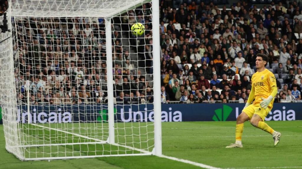 Did u know Arda Güler Goal is the longest goal ever scored in LaLiga, tied with the goal by Antonio José in 2004 from a very similar distance ?