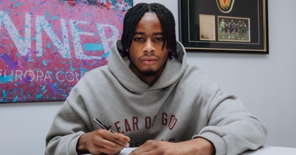 Young striker Josh Ajala signs new contract - West Ham United FC