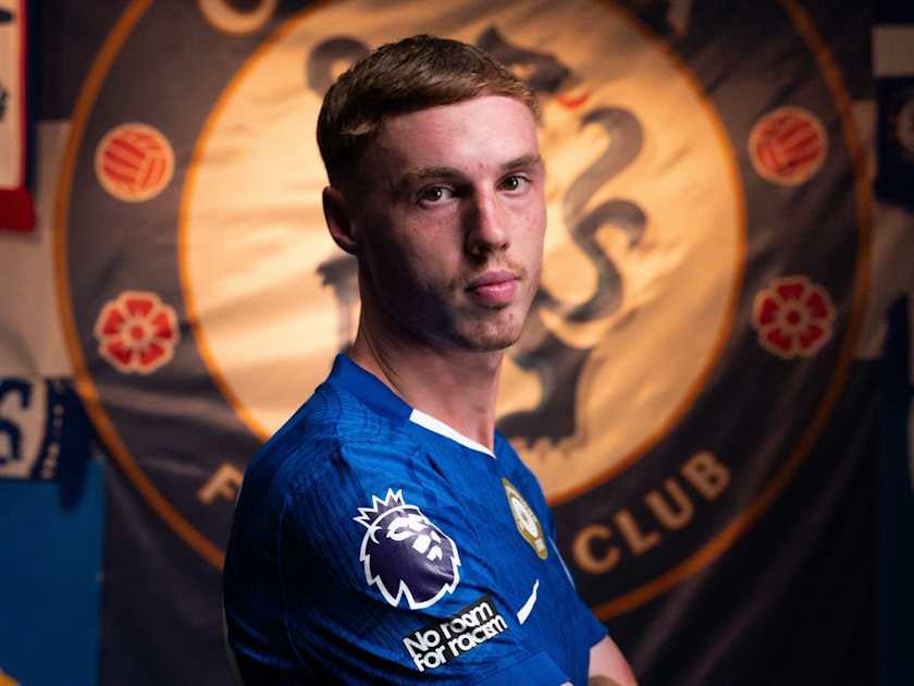 [ChelseaFC] Who do you normally have lunch with at Cobham? Palmer: Tosin, because we’re both from Manchester and he’s a mate of mine. Who do you sit next to when travelling on away trips? Palmer: Tosin again. Who do you sit next to in the dressing room on a matchday? Palmer: Tosin and Levi.