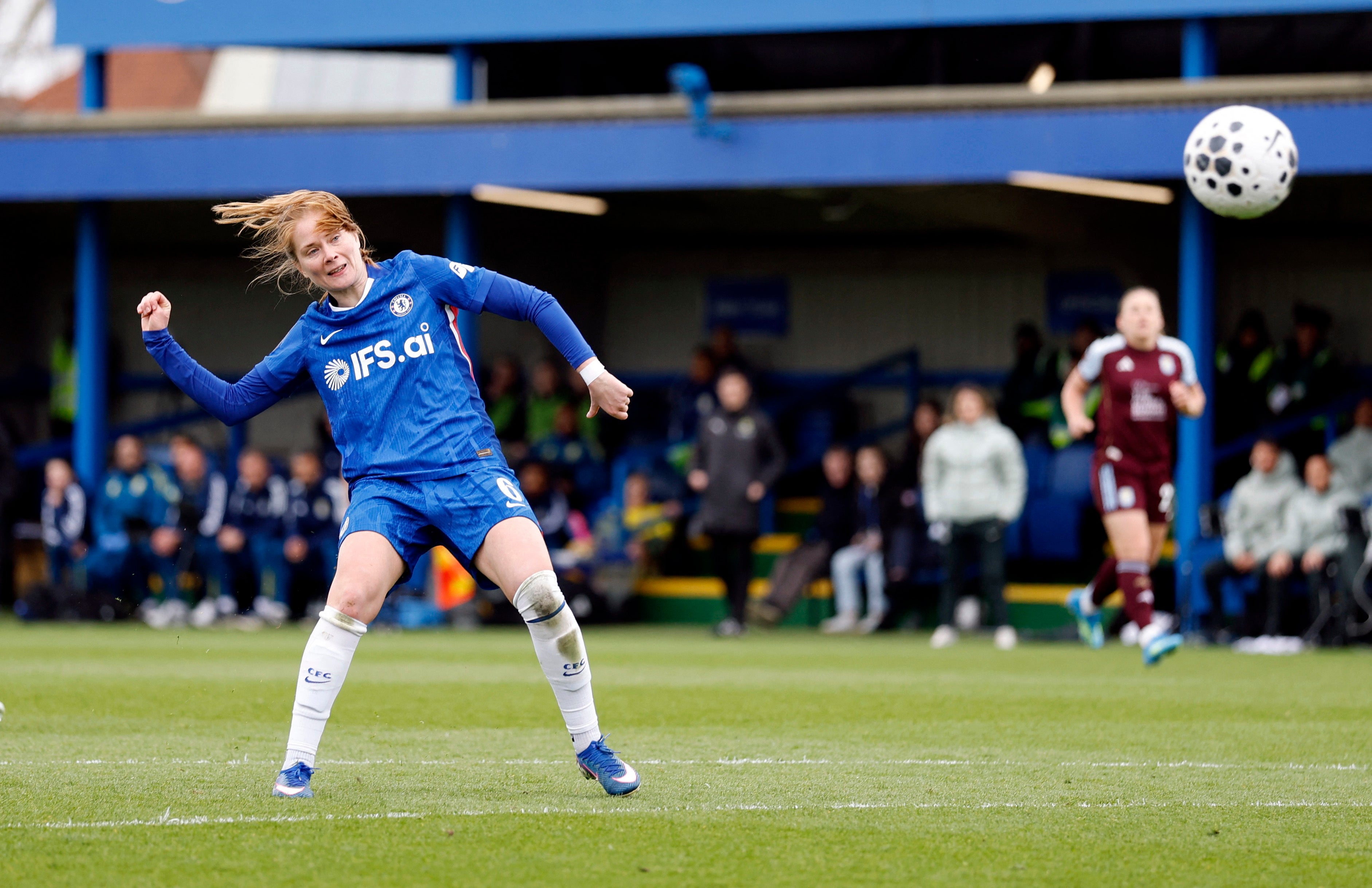 Sjoeke Nusken scored Chelsea's fourth goal at Kingsmeadow