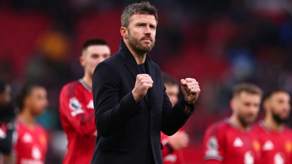 Michael Carrick 'can't rule out' Man United mounting late Premier League title charge