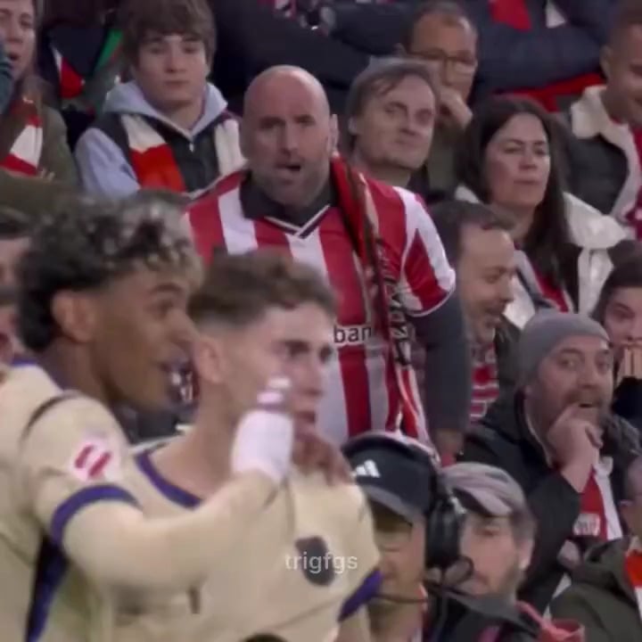 2 minute compilation of Pedri and Lamine linking up together to create goals. Pedri assists+goals and Lamine assists+ goals: Creating together the most beautiful passes to goals.